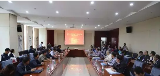 http://m.pc-weixiu.com/ewebeditor/uploadfile/20180912093439235001.png